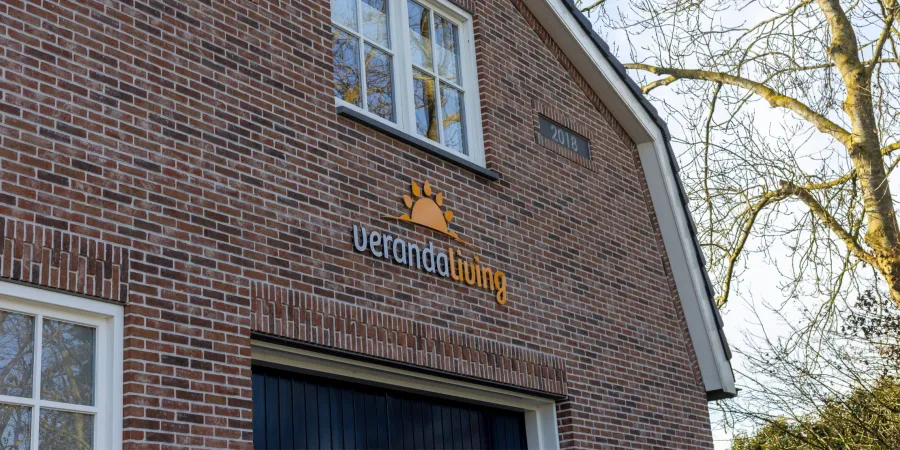 bedrijfspand verandaliving