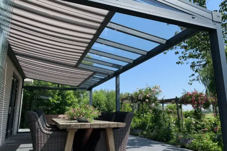 Verandaliving onderdakzonwering Verasol T200