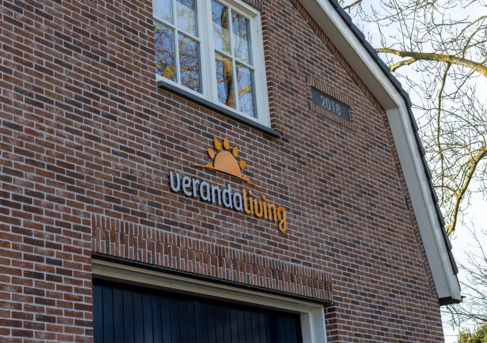 bedrijfspand verandaliving